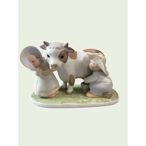 Homco Milking Time Figurine Circle of Friends 1995 Brown White Cow Farmhouse